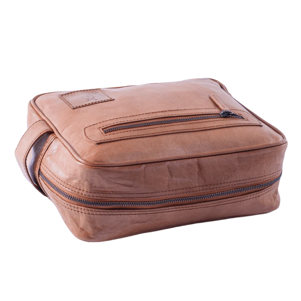 Roshan leather travel pouch by Havynhide — view 4 of 7