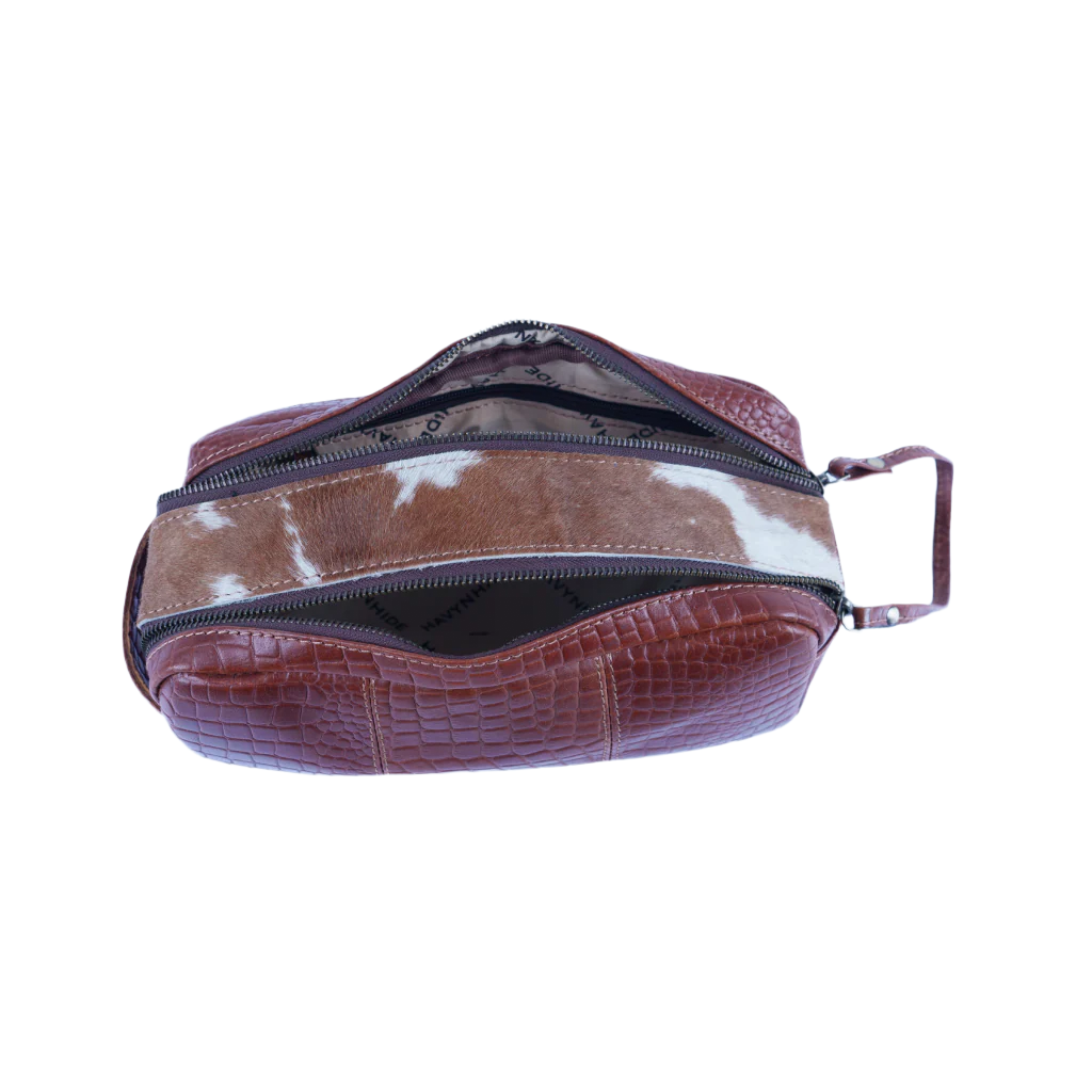 Dhawan leather toiletry bag by Havynhide — view 5 of 7