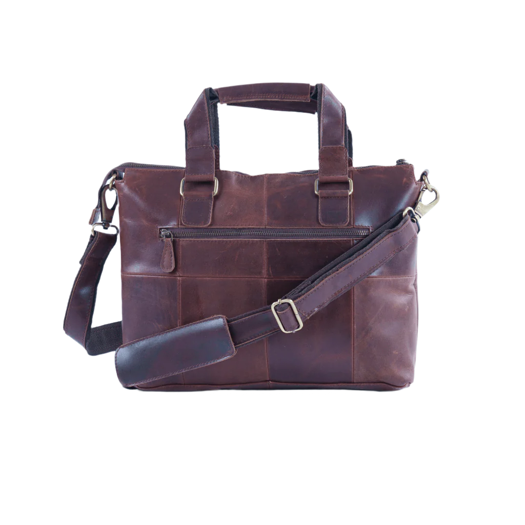 Front view of Havynhide Naik leather messenger bag
